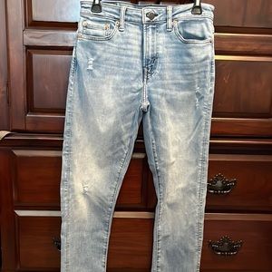 American Eagle men’s jeans